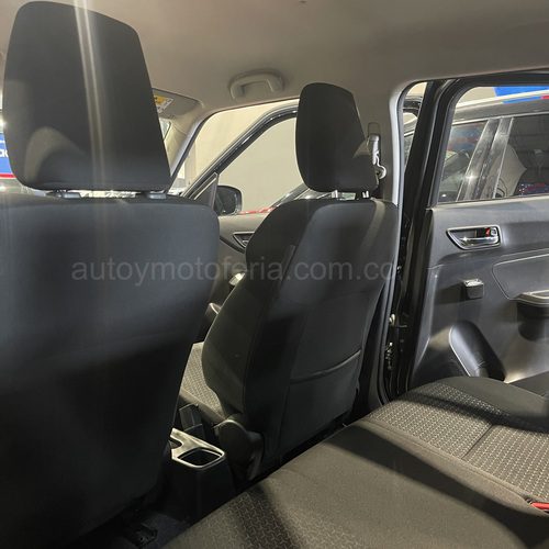 Suzuki Swift, Modelo 2023 - Imagen 8