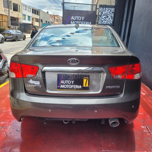 Kia Cerato Forte, Modelo 2011 - Imagen 4