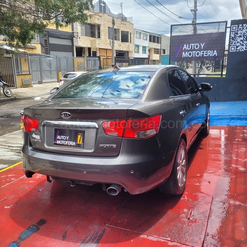 Kia Cerato Forte, Modelo 2011 - Imagen 5