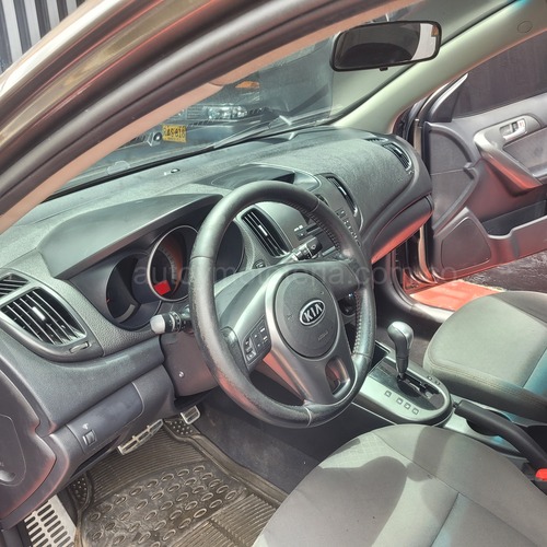 Kia Cerato Forte, Modelo 2011 - Imagen 7