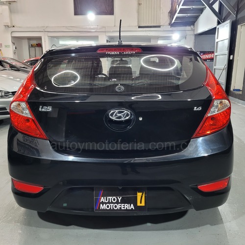 Hyundai i25, Modelo 2016 - Imagen 4