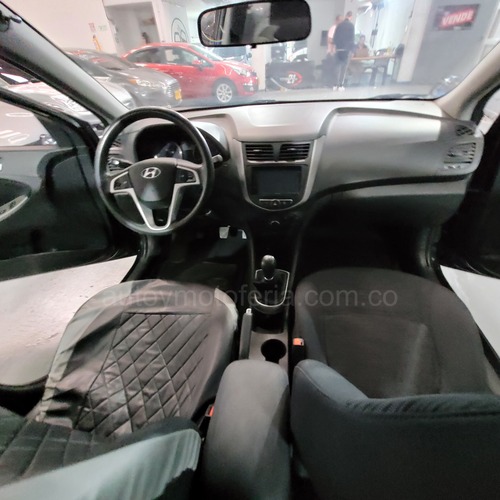 Hyundai i25, Modelo 2016 - Imagen 7