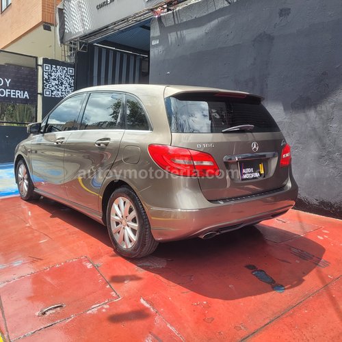 Mercedes Benz B180, Modelo 2013 - Imagen 3