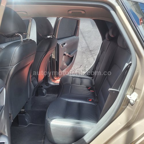 Mercedes Benz B180, Modelo 2013 - Imagen 7