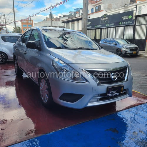 Nissan Versa Drive, Modelo 2022 - Imagen 3