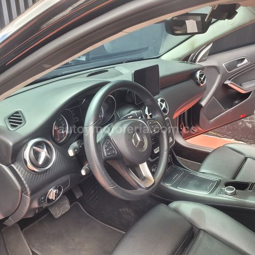 Mercedes Benz Gla200, Modelo 2020 - Imagen 7