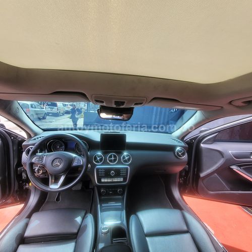 Mercedes Benz Gla200, Modelo 2020 - Imagen 8