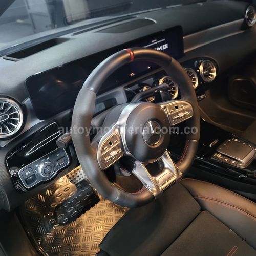 Mercedes Benz A45, Modelo 2023 - Imagen 6