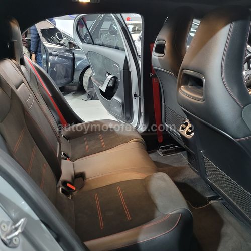 Mercedes Benz A45, Modelo 2023 - Imagen 7