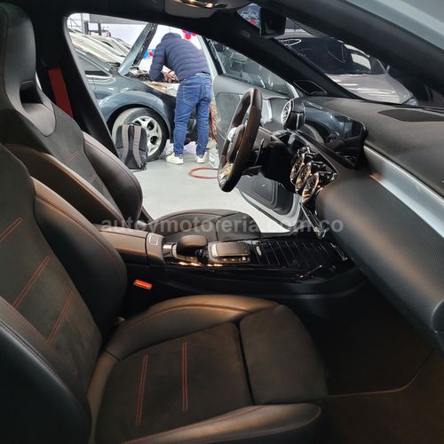 Mercedes Benz A45, Modelo 2023 - Imagen 10