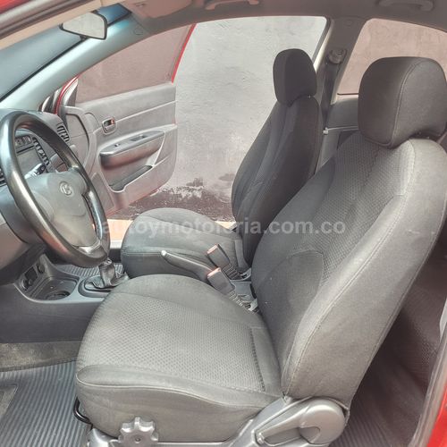 Hyundai Accent, Modelo 2010 - Imagen 7