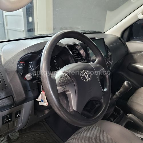 Toyota Hilux, Modelo 2013 - Imagen 6