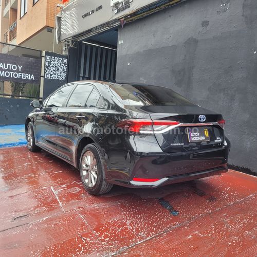 Toyota Corolla Hybrid, Modelo 2023 - Imagen 4