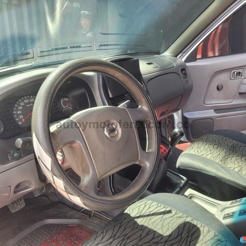 Nissan NP300 Frontier, Modelo 2011 - Imagen 8