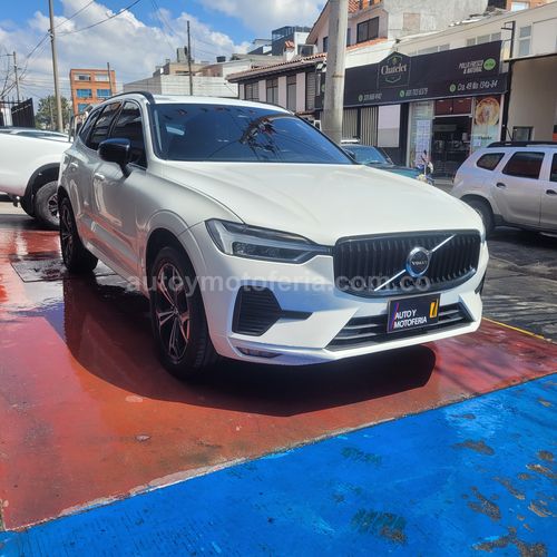 Volvo Xc60 Hybrid, Modelo 2022 - Imagen 7