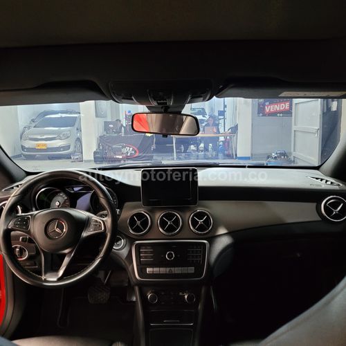 Mercedes Benz CLA180, modelo 2018 - Imagen 10