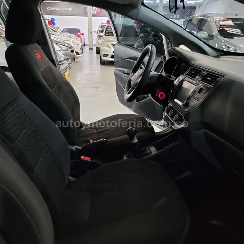 Kia Rio R, modelo 2017 - Imagen 6