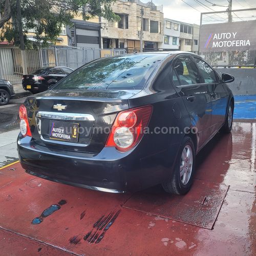 Chevrolet Sonic LT, modelo 2013 - Imagen 3