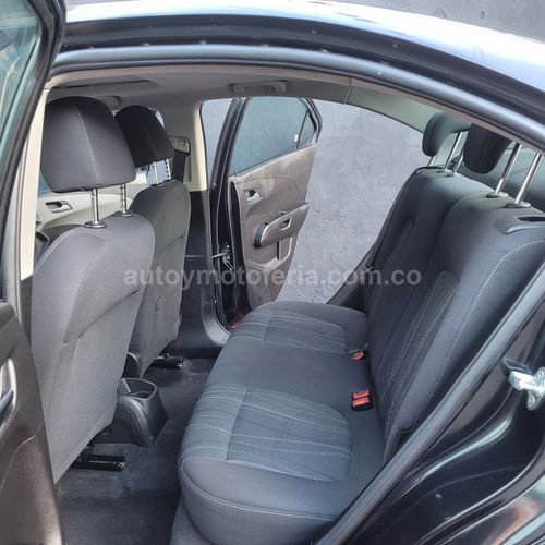 Chevrolet Sonic LT, modelo 2013 - Imagen 8