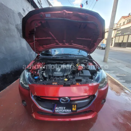 Mazda 2, modelo 2017 - Imagen 3