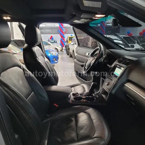 Ford Explorer, modelo 2018 - Imagen 12