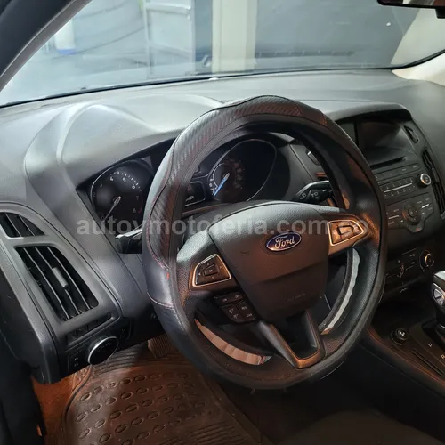 Ford Focus, modelo 2015 - Imagen 4
