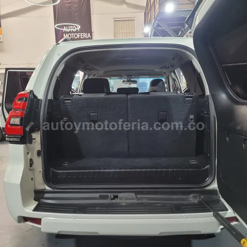 Toyota Prado Tx-l, Modelo 2018 - Imagen 11