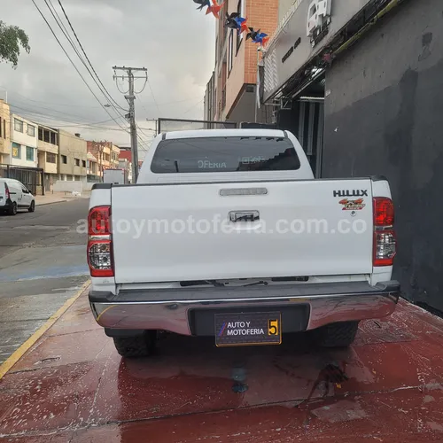 Toyota Hilux, Modelo 2013 - Imagen 4