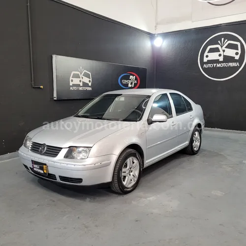 Volkswagen Jetta, Modelo 2006 - Imagen 2