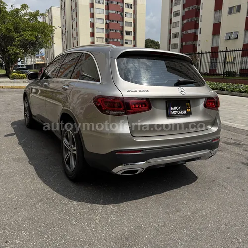 Mercedes Benz GLC300, modelo 2021 - Imagen 14