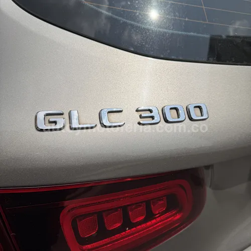Mercedes Benz GLC300, modelo 2021 - Imagen 13