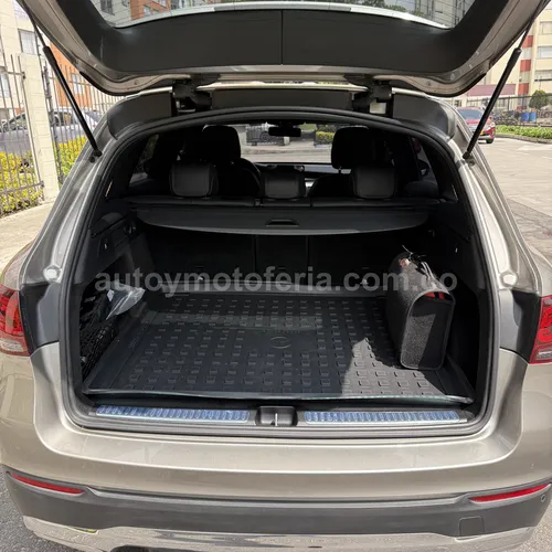 Mercedes Benz GLC300, modelo 2021 - Imagen 10