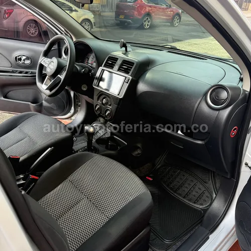 Nissan March, modelo 2022 - Imagen 3