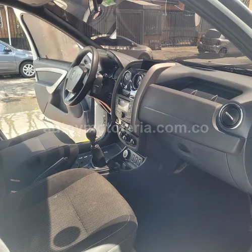 Renault Duster, Modelo 2017 - Imagen 9