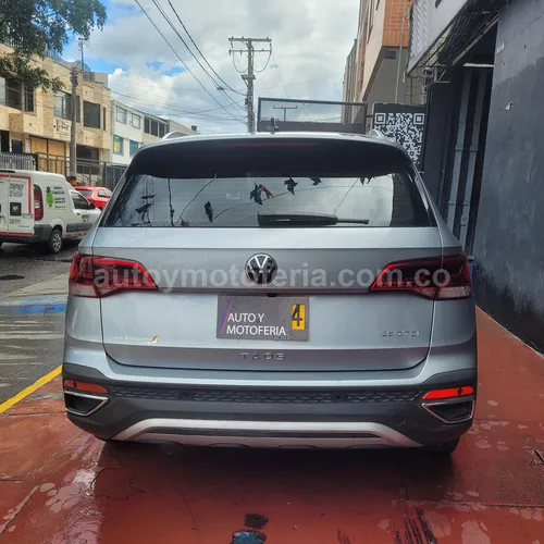 Volkswagen Taos, Modelo 2022 - Imagen 6