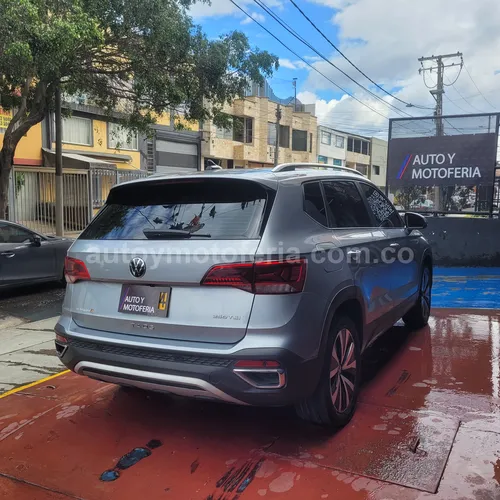 Volkswagen Taos, Modelo 2022 - Imagen 8