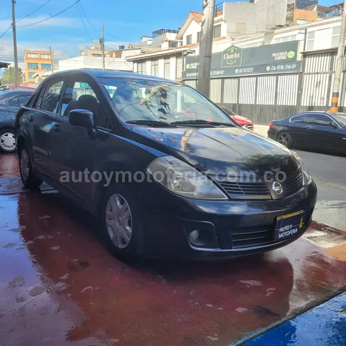Nissan Tiida, Modelo 2013 - Imagen 5
