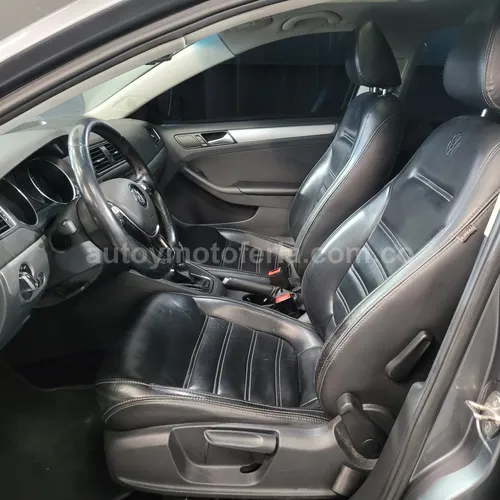 Volkswagen Jetta, Modelo 2018 - Imagen 6