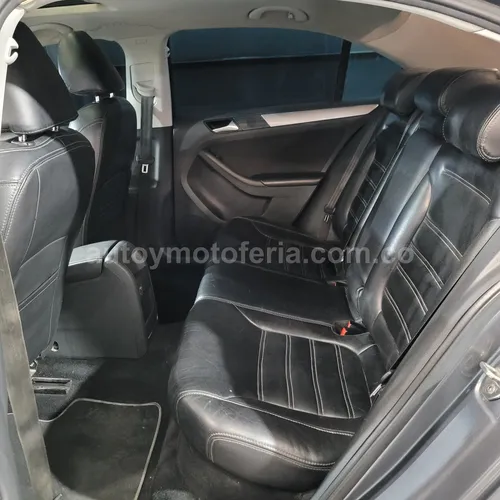 Volkswagen Jetta, Modelo 2018 - Imagen 8