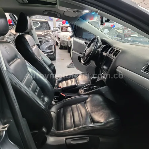 Volkswagen Jetta, Modelo 2018 - Imagen 11