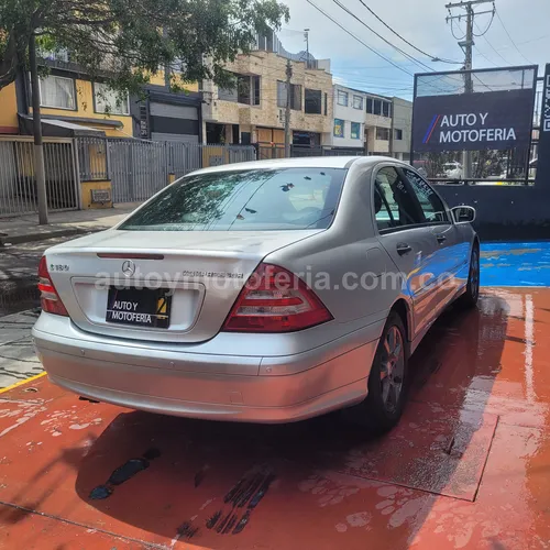 Mercedes Benz C180, Modelo 2005 - Imagen 7