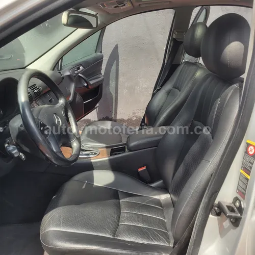 Mercedes Benz C180, Modelo 2005 - Imagen 12