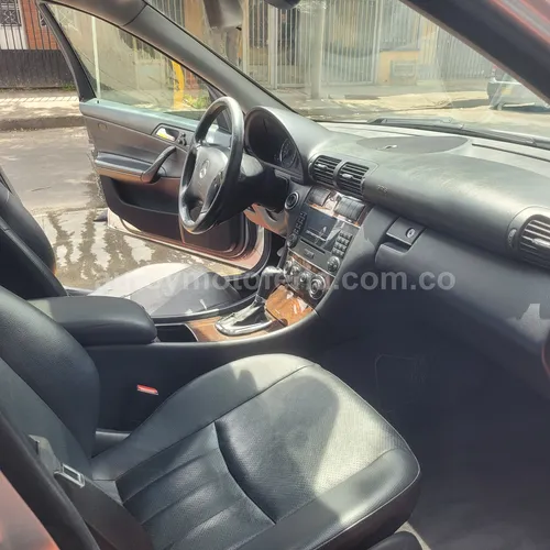 Mercedes Benz C180, Modelo 2005 - Imagen 13