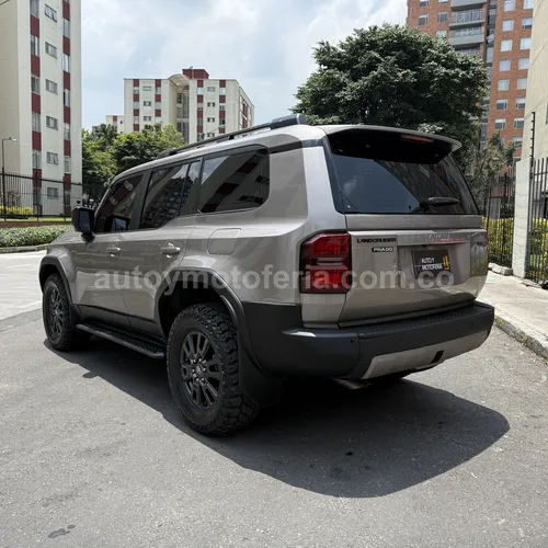 Toyota Prado Tx-l, Modelo 2025 - Imagen 4
