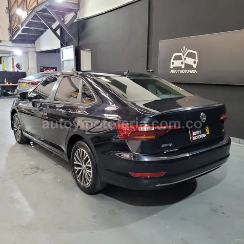 Volkswagen Jetta Tsi, Modelo 2020 - Imagen 3