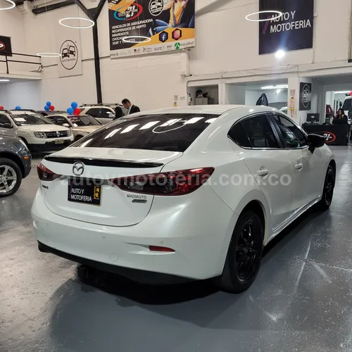 Mazda 3 Touring, Modelo 2016 - Imagen 4