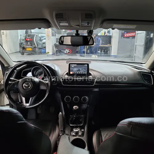 Mazda 3 Touring, Modelo 2016 - Imagen 9