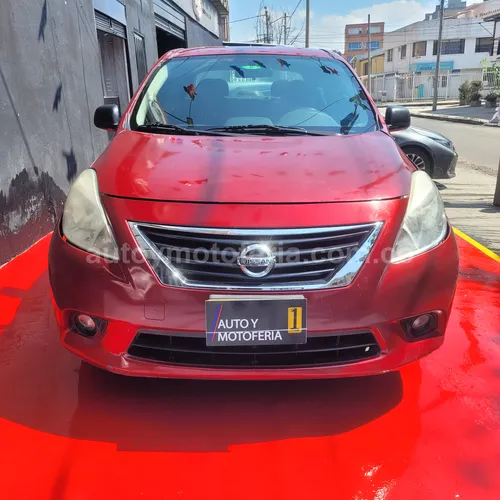 Nissan Versa Advance, Modelo 2014 - Imagen 3
