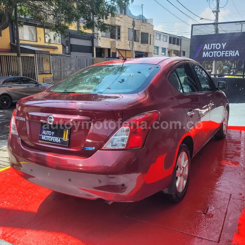 Nissan Versa Advance, Modelo 2014 - Imagen 6