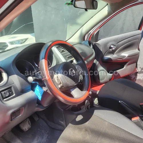 Nissan Versa Advance, Modelo 2014 - Imagen 7